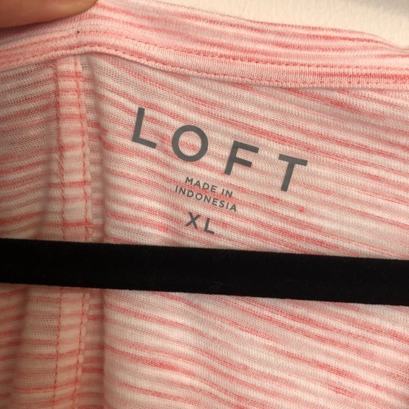 LOFT tshirt - Picture 2 of 4